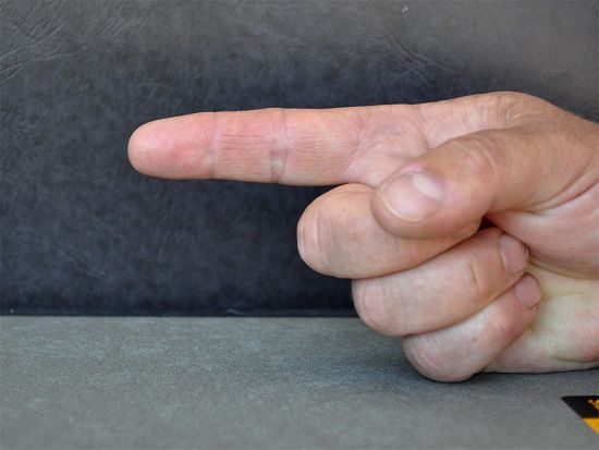 lateral finger technique